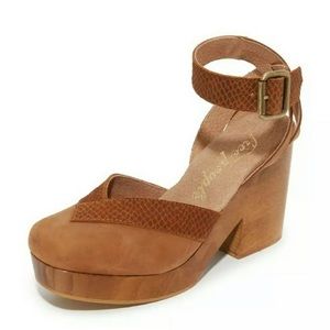 Free People Way This Way Clogs- Size 40/10